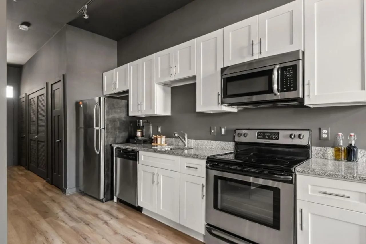 Music Row Pearls With Vandy And Belmont At Your Doorstep Nashville Apartman